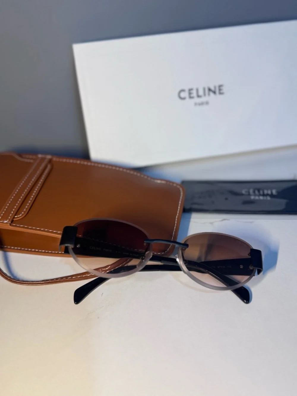 Celine Brown Gradient Round Sunglasses with Black Temples - Picture 4 of 14